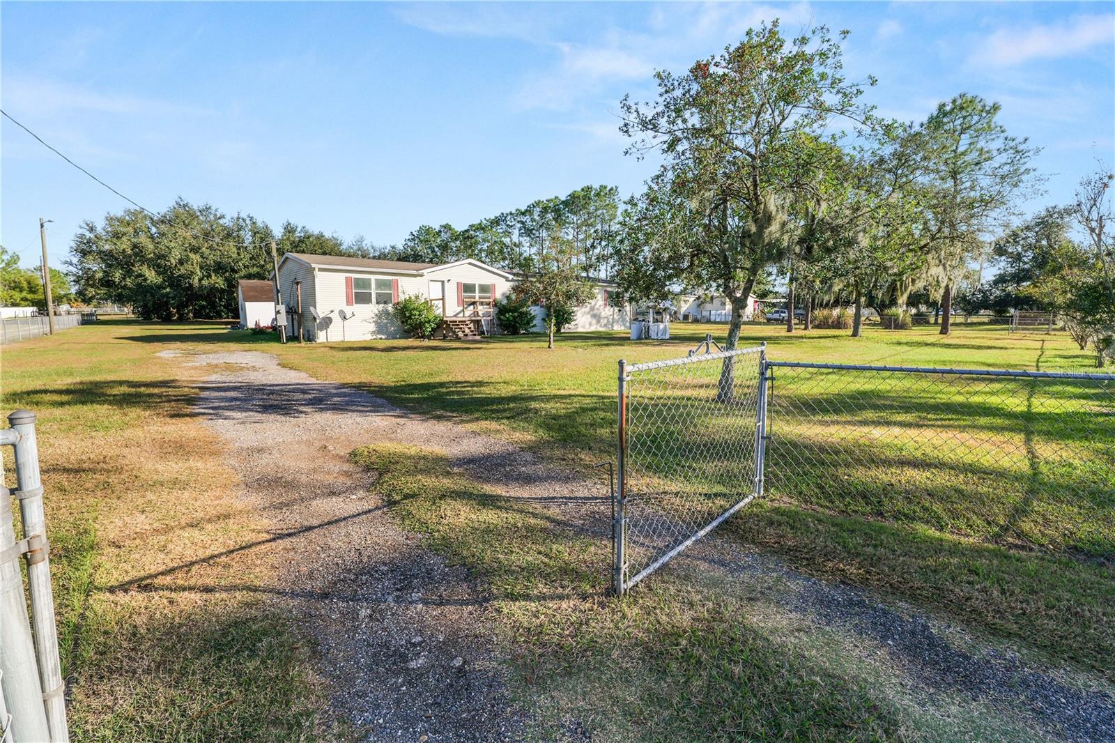 Image 43 of 56 For 11516 Tuten Loop