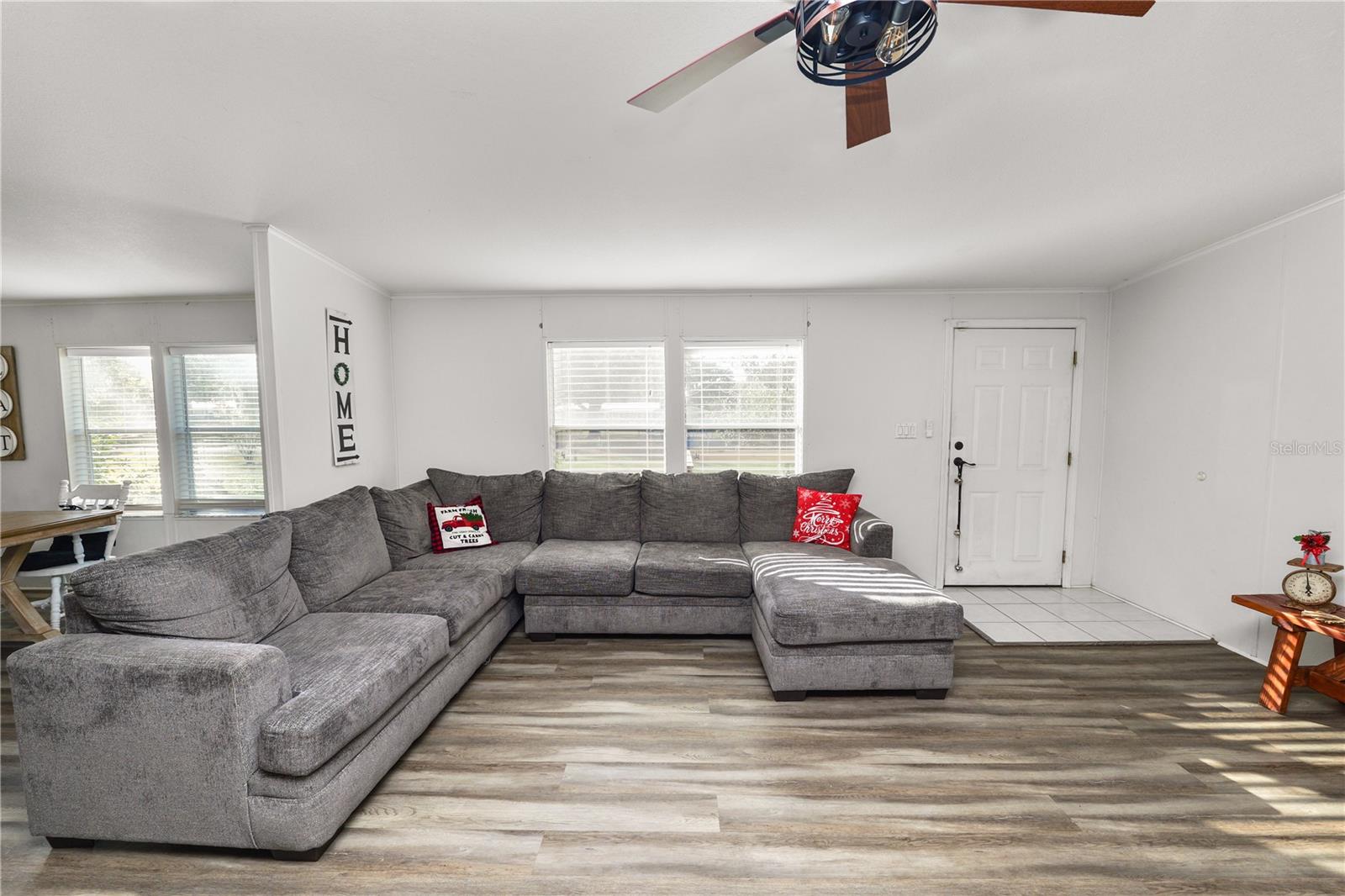 Image 6 of 56 For 11516 Tuten Loop