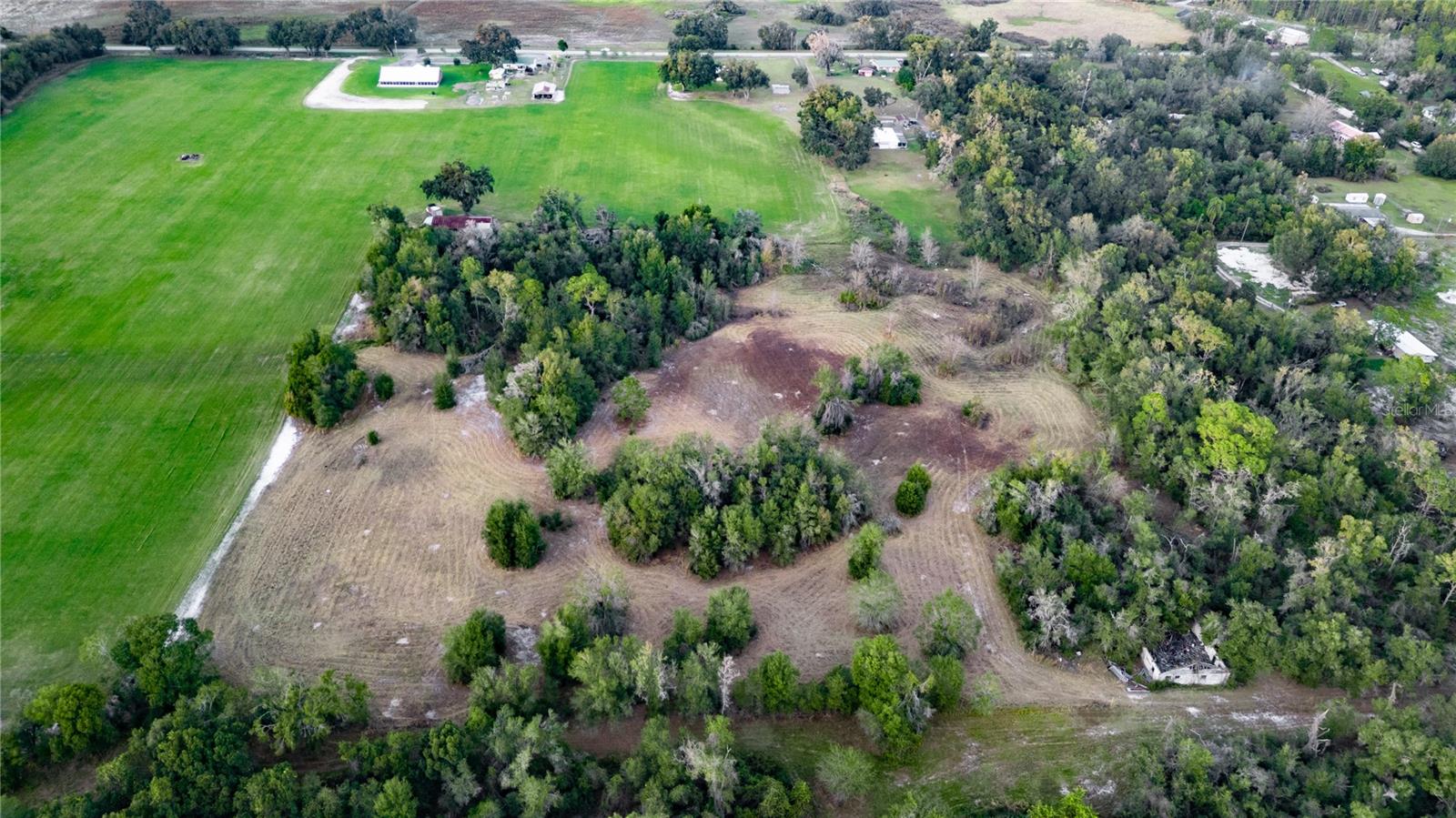 Listing photo id 7 for 7229 Jill Lane