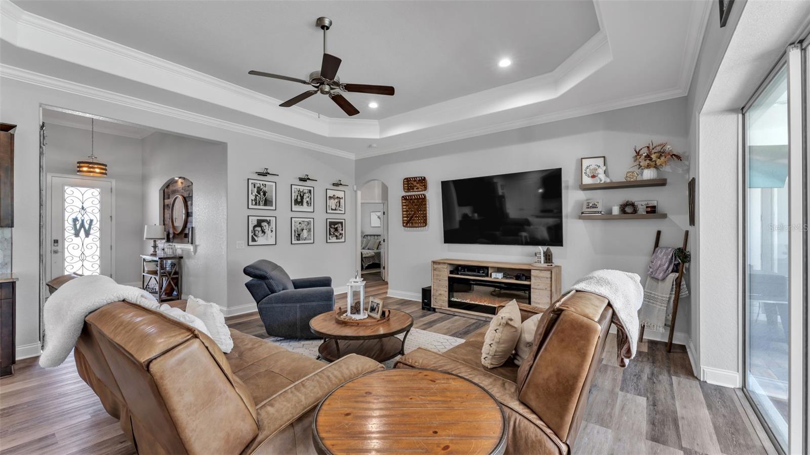 Image 12 of 55 For 7089 Highlands Creek Avenue