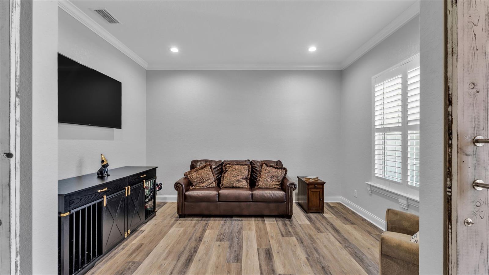 Image 13 of 55 For 7089 Highlands Creek Avenue