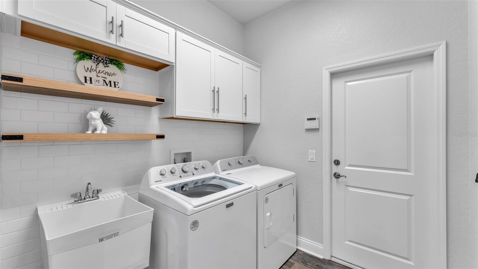 Image 25 of 55 For 7089 Highlands Creek Avenue