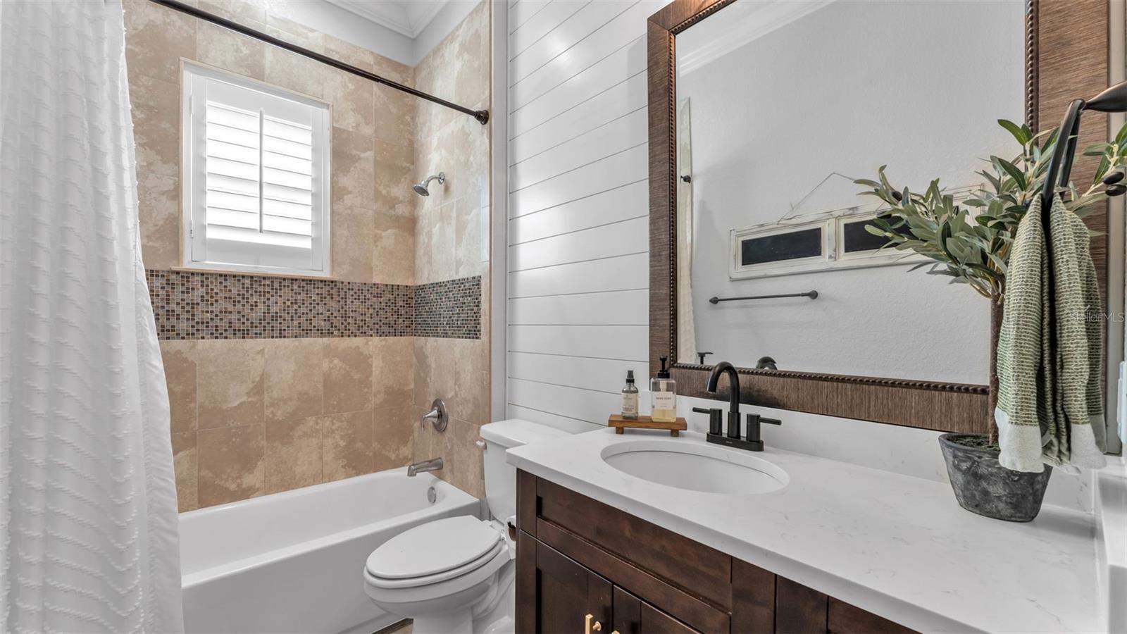 Image 31 of 55 For 7089 Highlands Creek Avenue