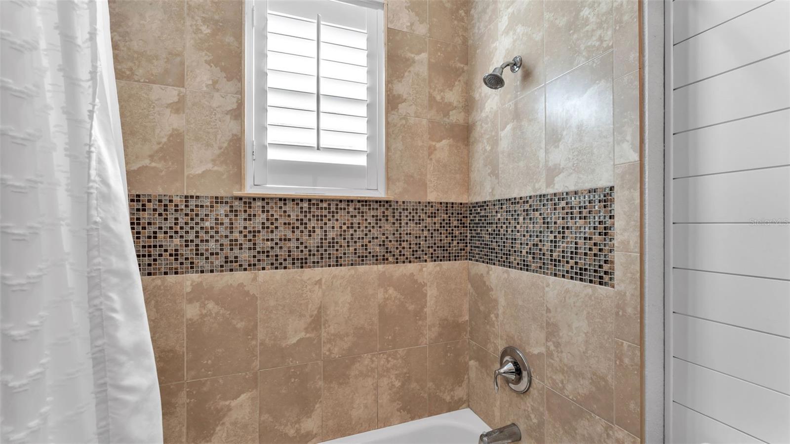 Image 32 of 55 For 7089 Highlands Creek Avenue