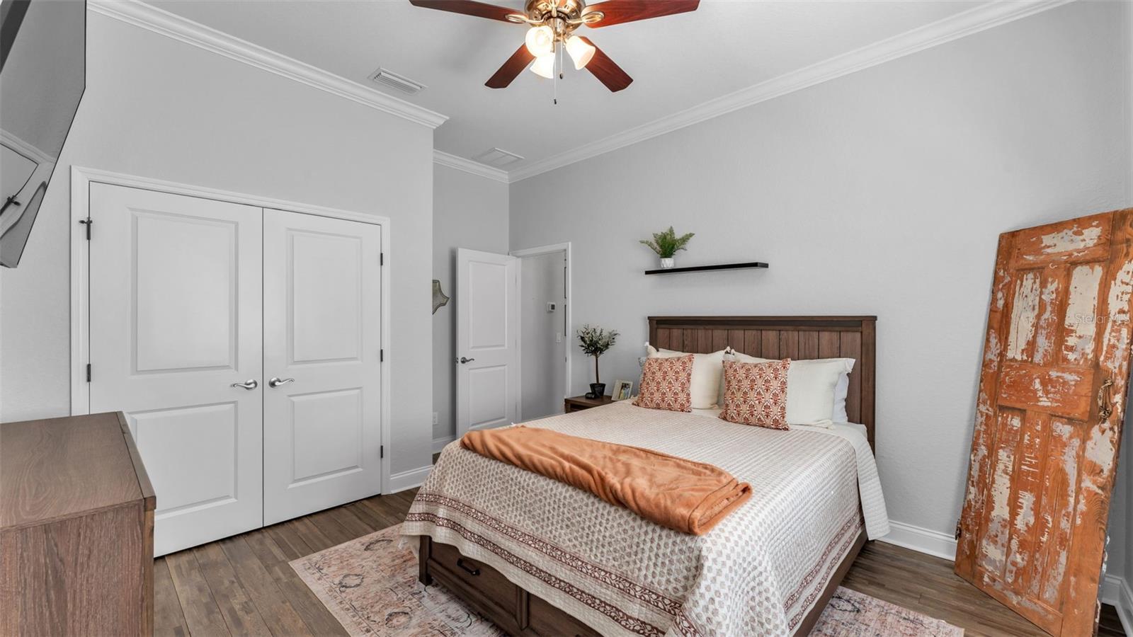 Image 34 of 55 For 7089 Highlands Creek Avenue