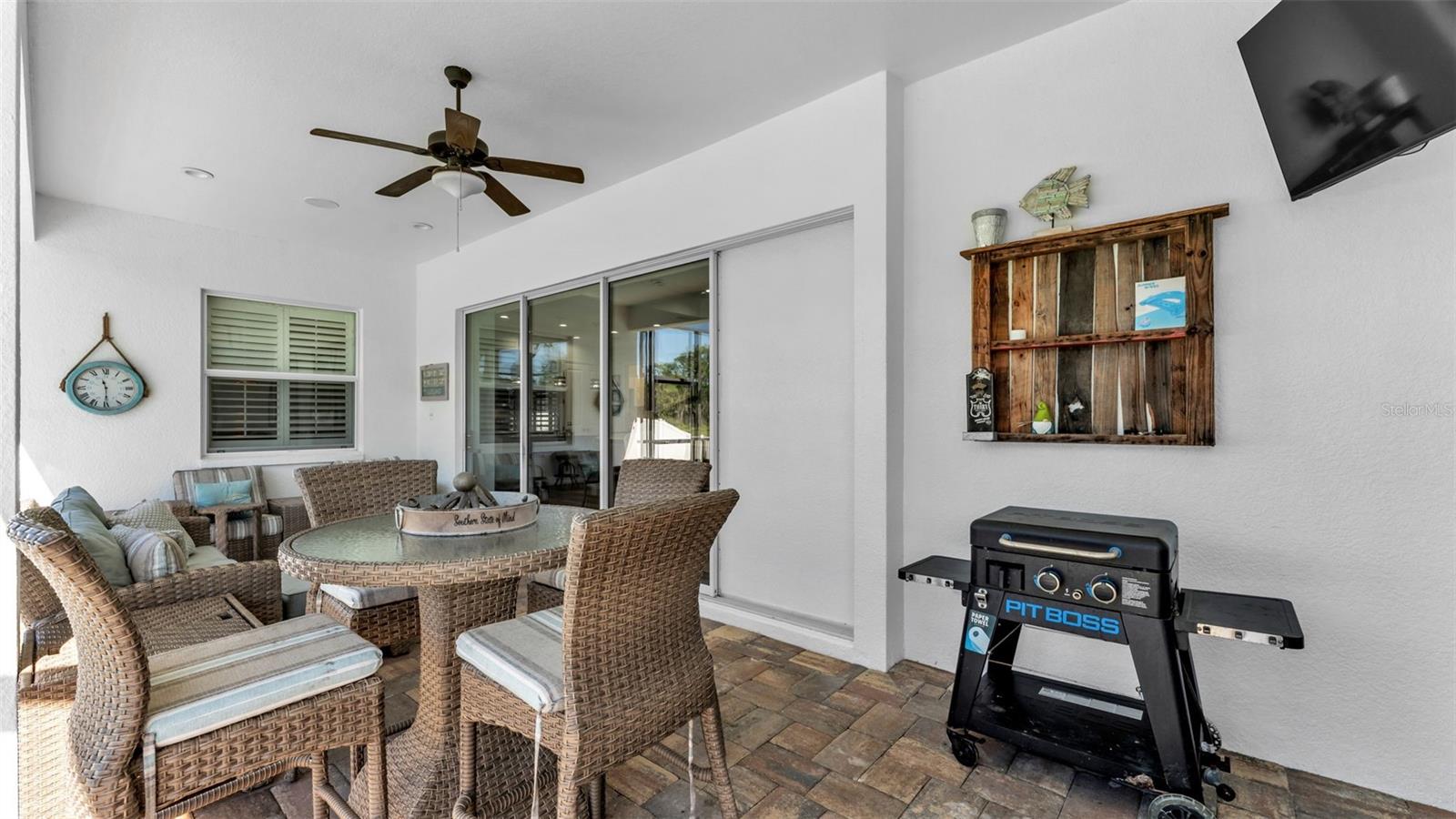 Image 37 of 55 For 7089 Highlands Creek Avenue