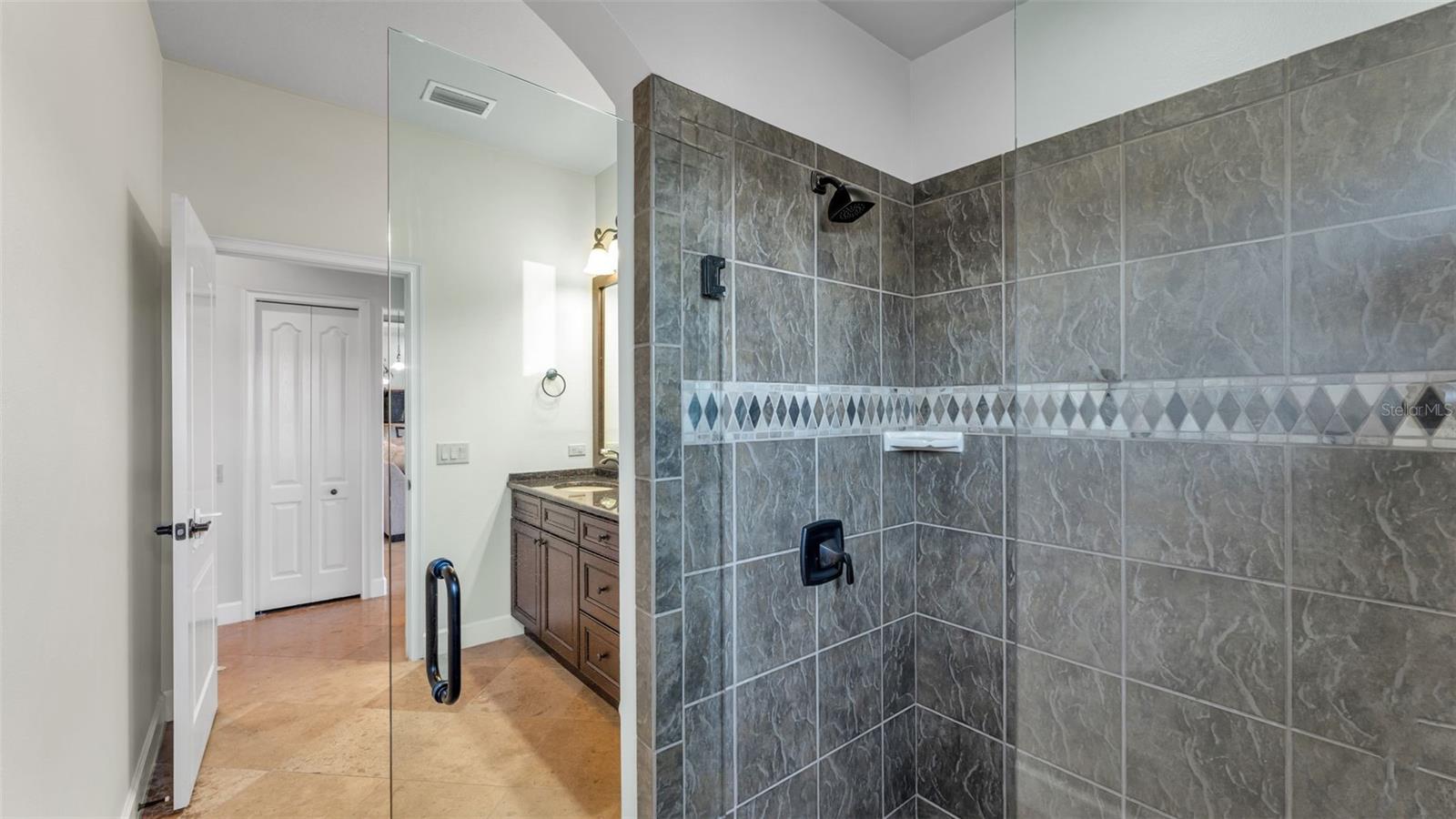 Image 34 of 65 For 5135 Highlands Lakeview Loop