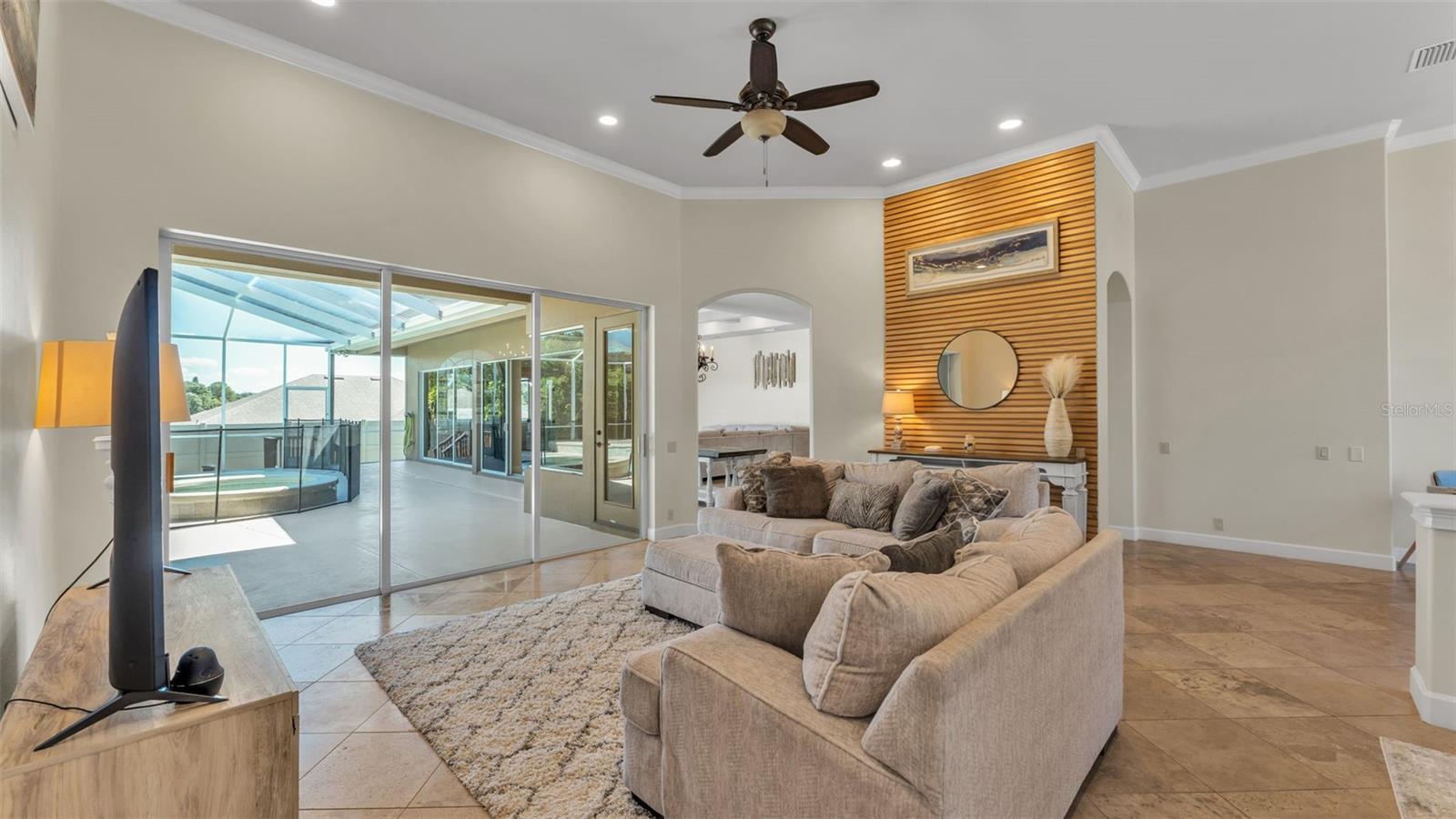 Image 8 of 65 For 5135 Highlands Lakeview Loop