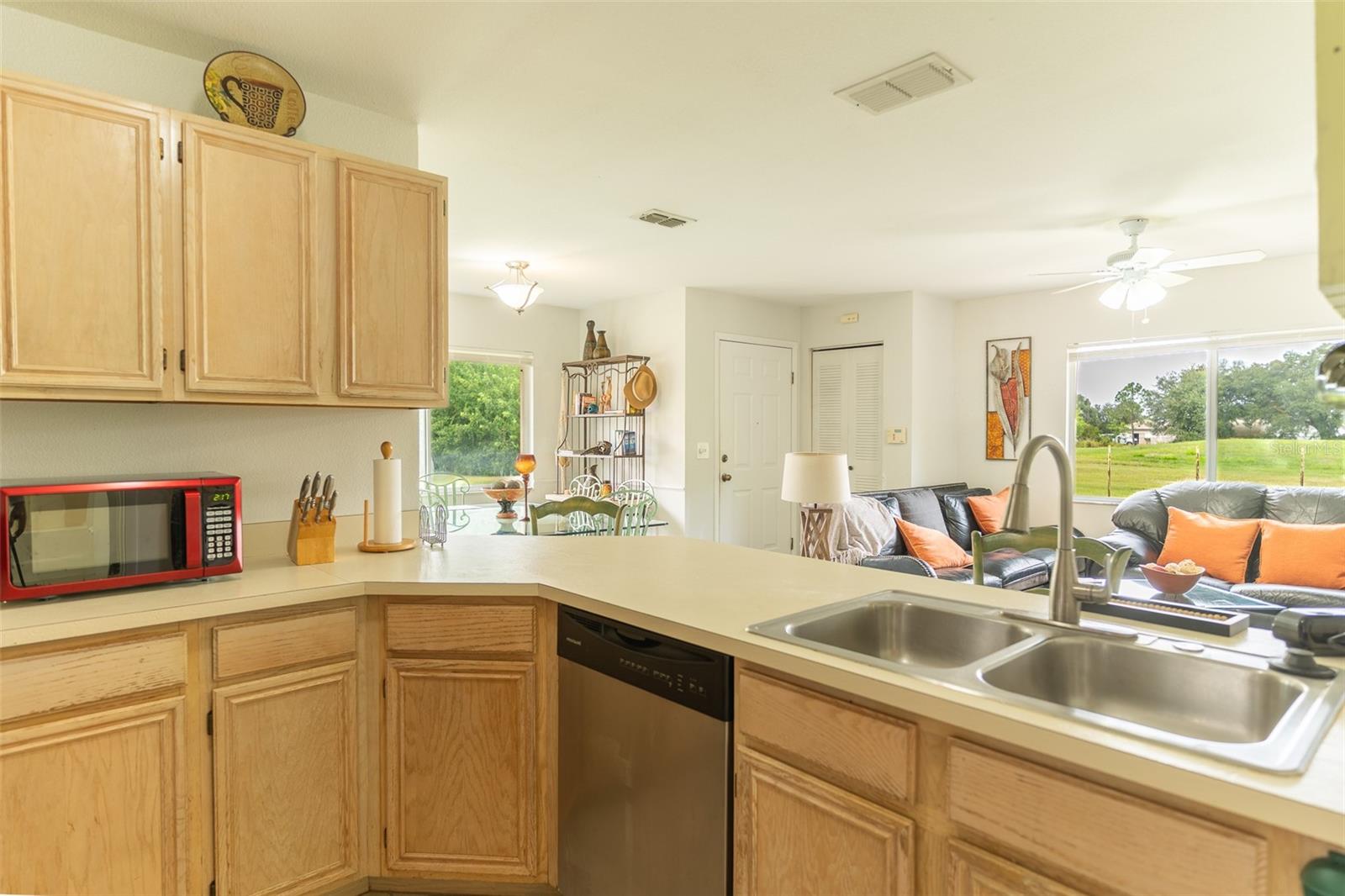 Image 5 of 17 For 7904 Waterview Way 7904