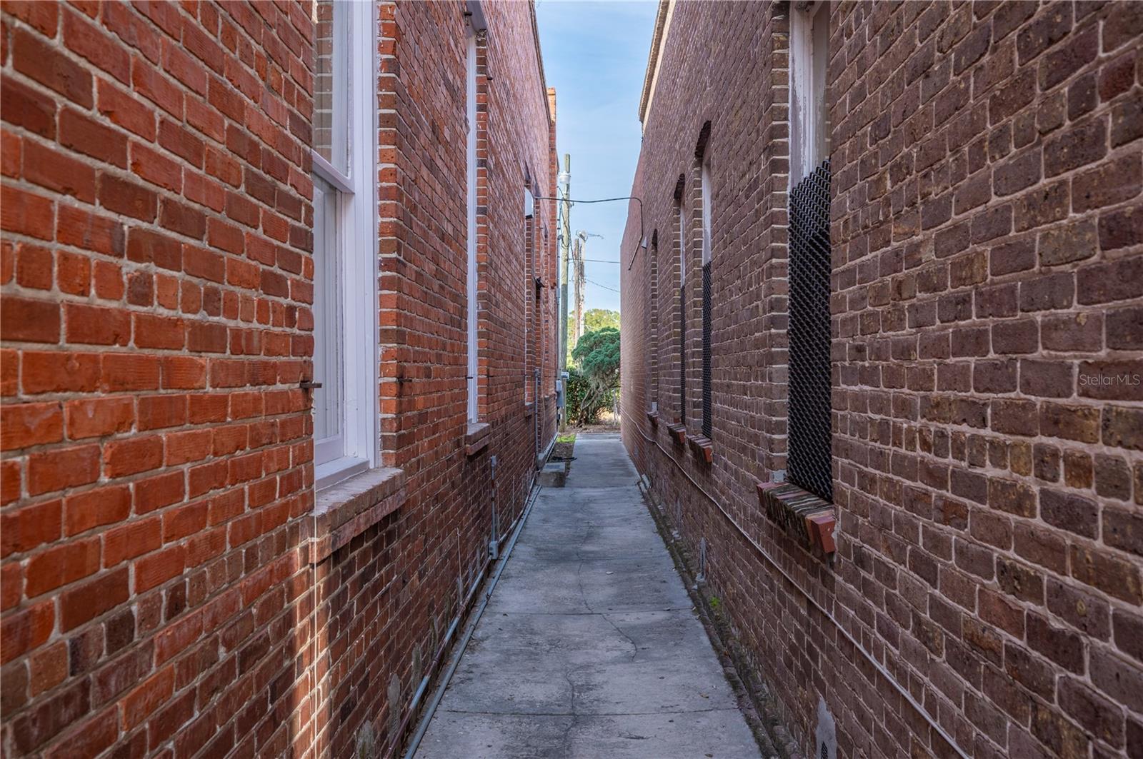 Image 4 of 50 For 150 Davidson Street