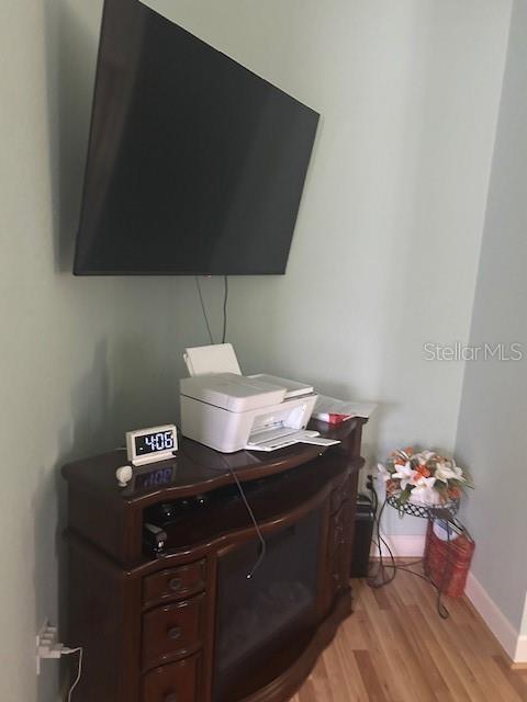 Image 12 of 27 For 489 Meandering Way