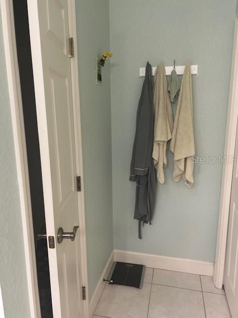 Image 16 of 27 For 489 Meandering Way