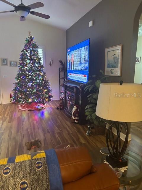 Image 5 of 27 For 489 Meandering Way