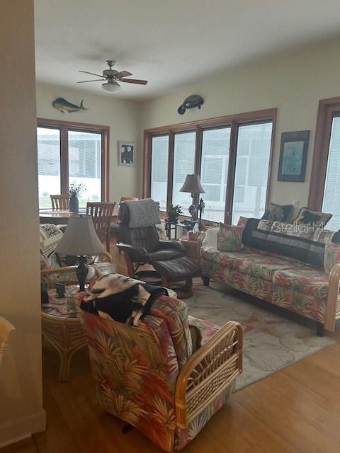 Image 9 of 27 For 489 Meandering Way