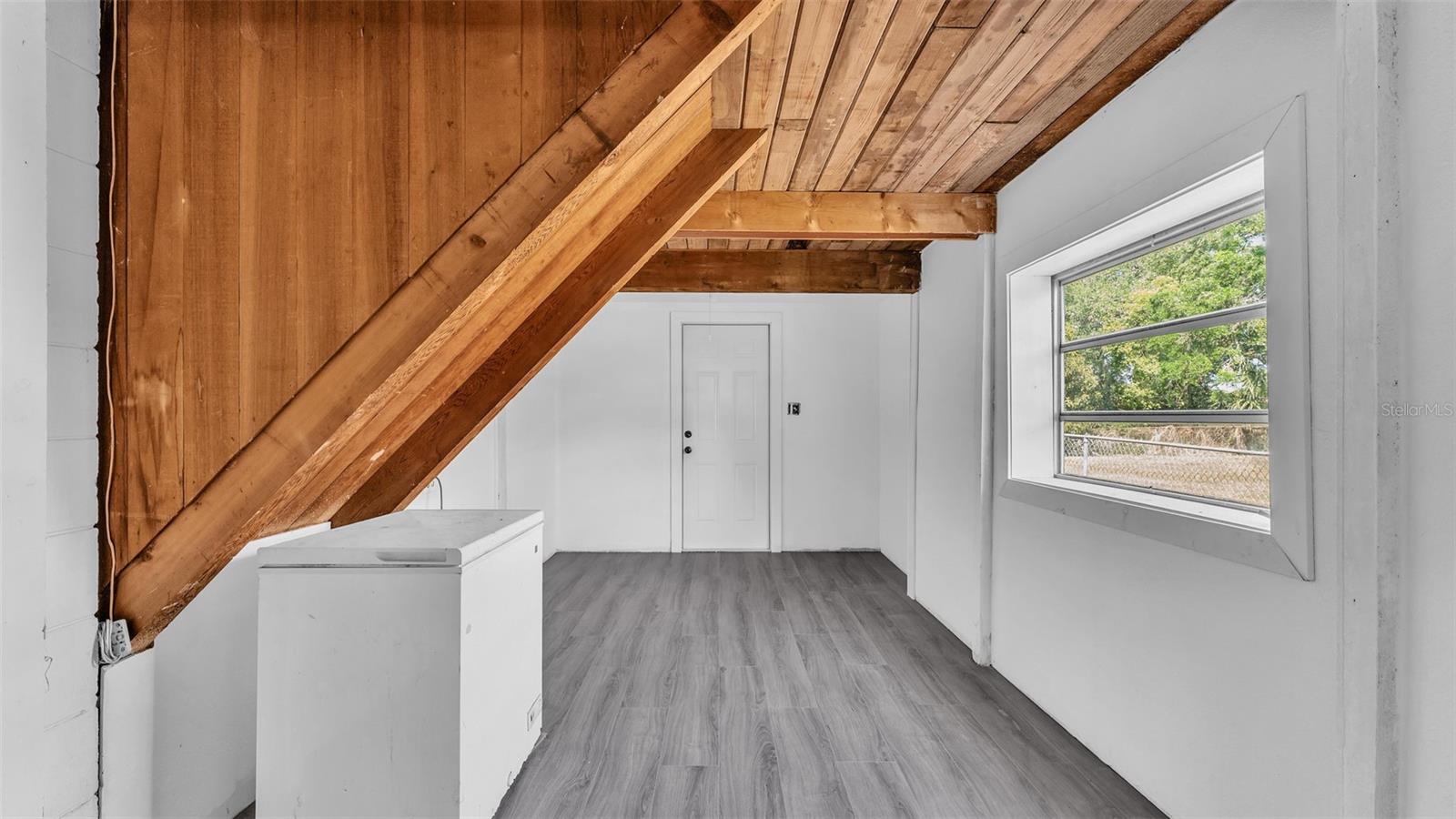 Image 24 of 34 For 503 Marianna Road