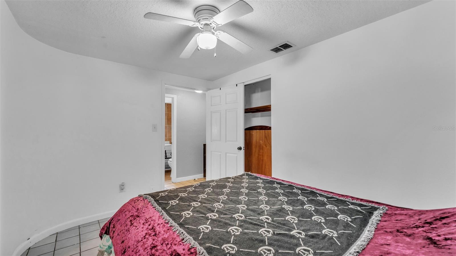 Image 28 of 34 For 503 Marianna Road