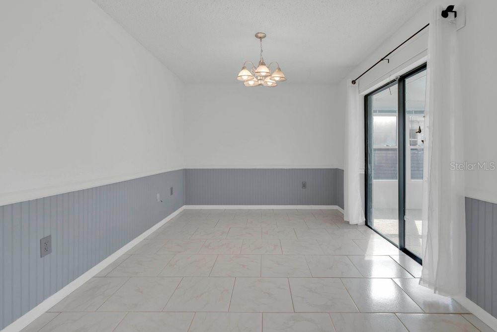 Image 11 of 30 For 4527 Holder Court