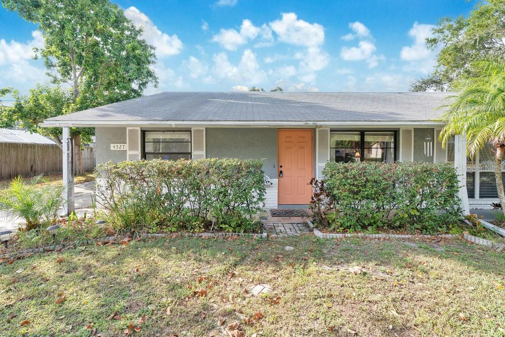 Image 4 of 30 For 4527 Holder Court