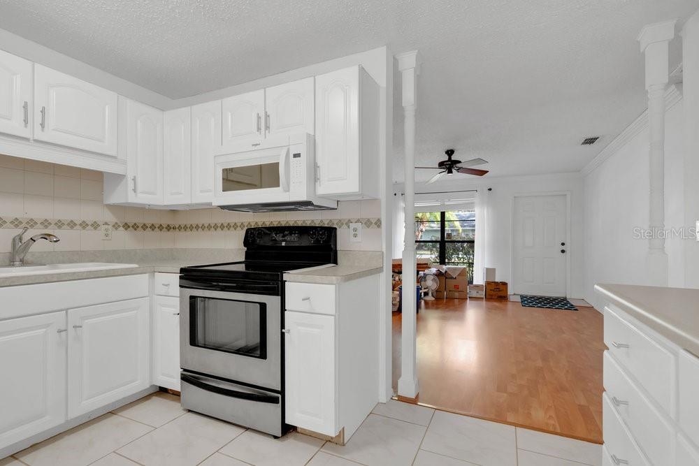 Image 8 of 30 For 4527 Holder Court