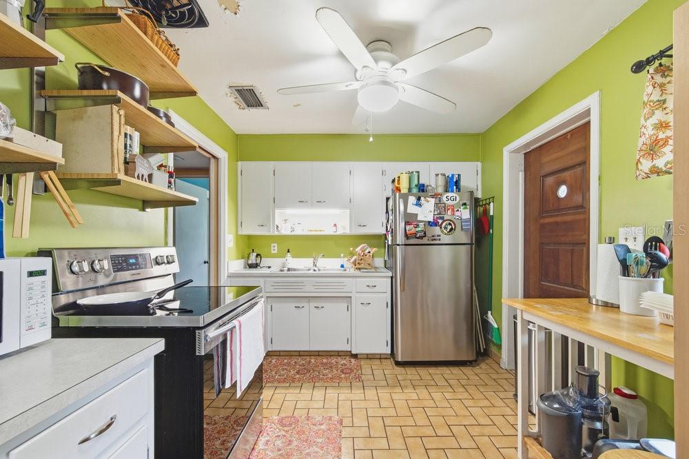 Image 14 of 33 For 535 Palm Drive