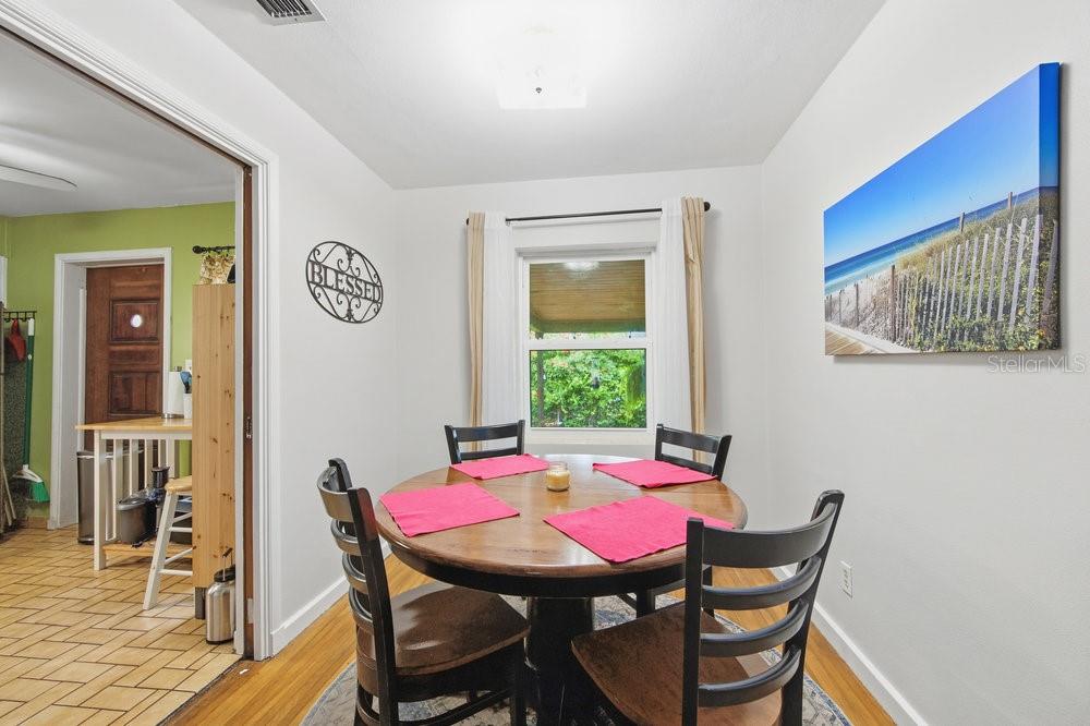 Image 16 of 33 For 535 Palm Drive