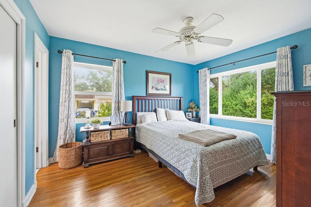 Image 18 of 33 For 535 Palm Drive