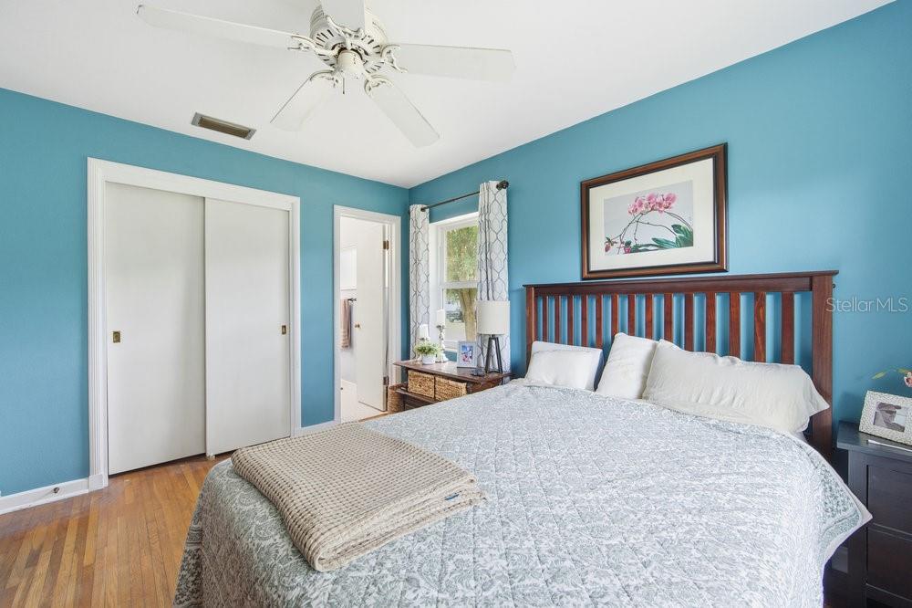 Image 19 of 33 For 535 Palm Drive