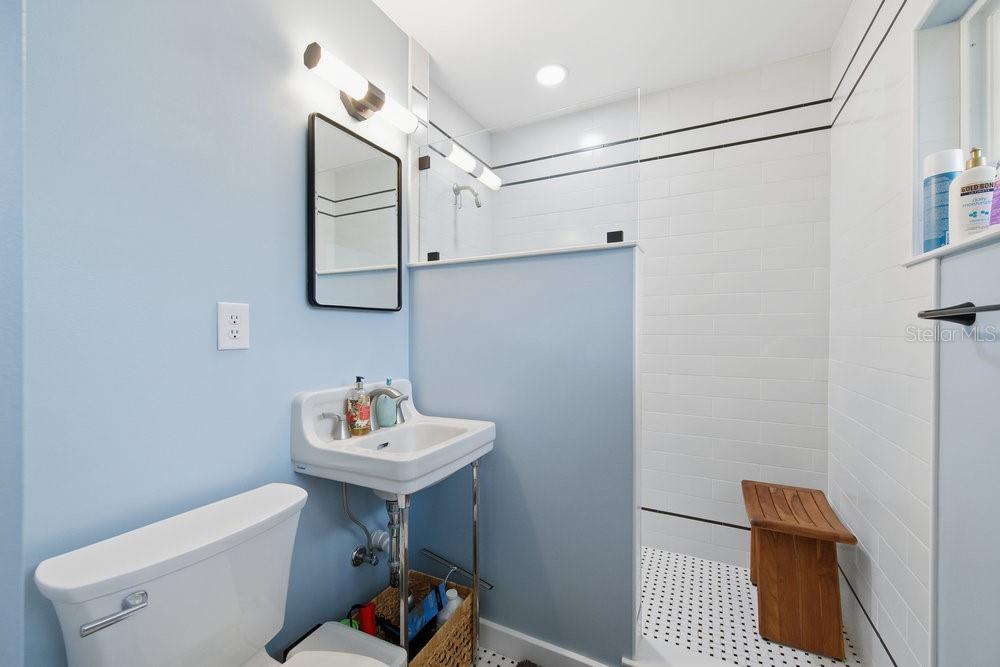 Image 20 of 33 For 535 Palm Drive