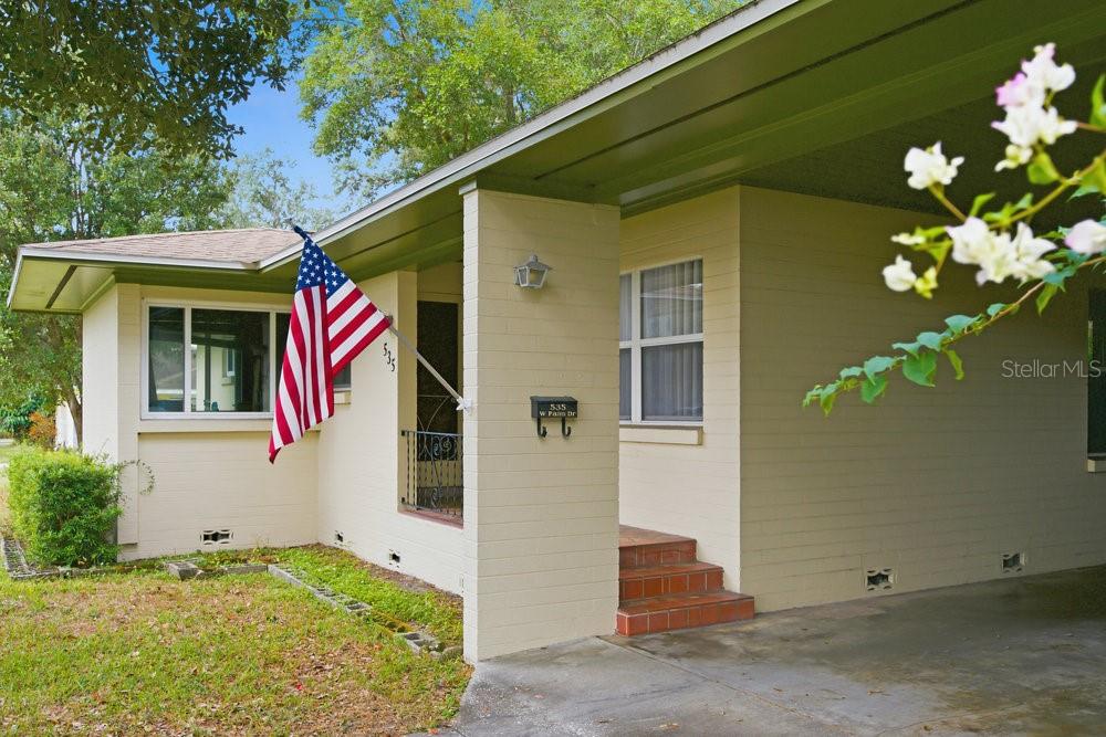 Image 6 of 33 For 535 Palm Drive