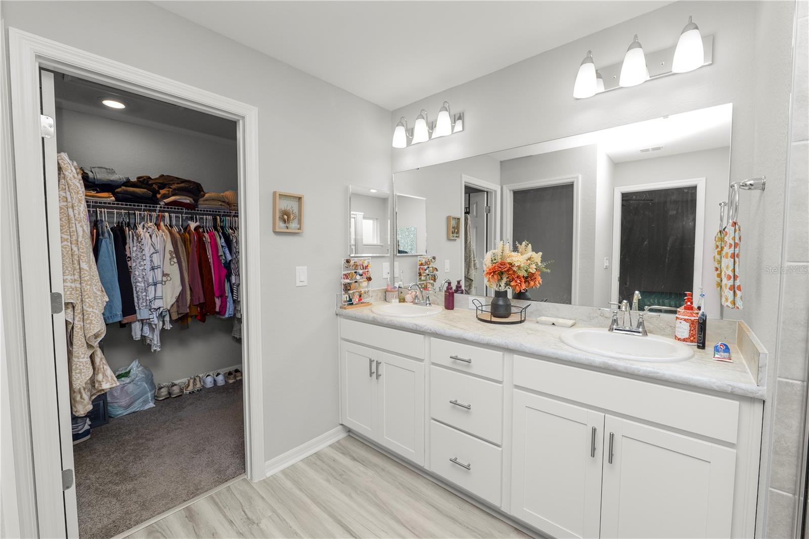 Image 24 of 33 For 1119 Aruba Avenue