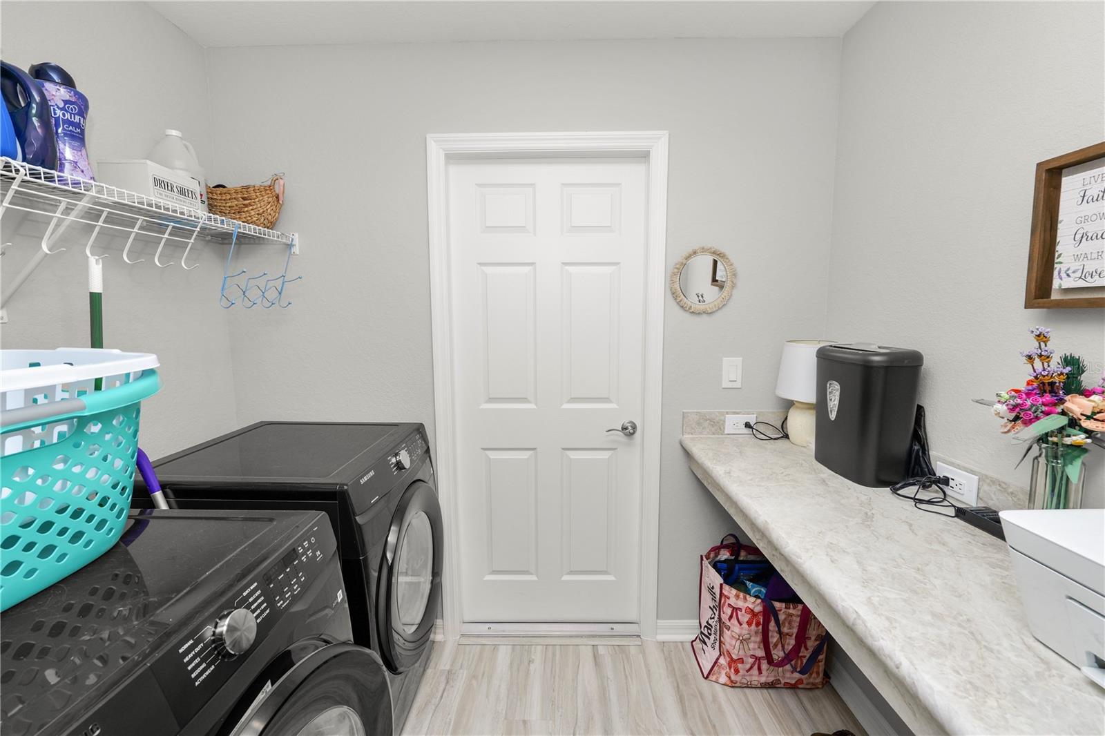 Image 25 of 33 For 1119 Aruba Avenue