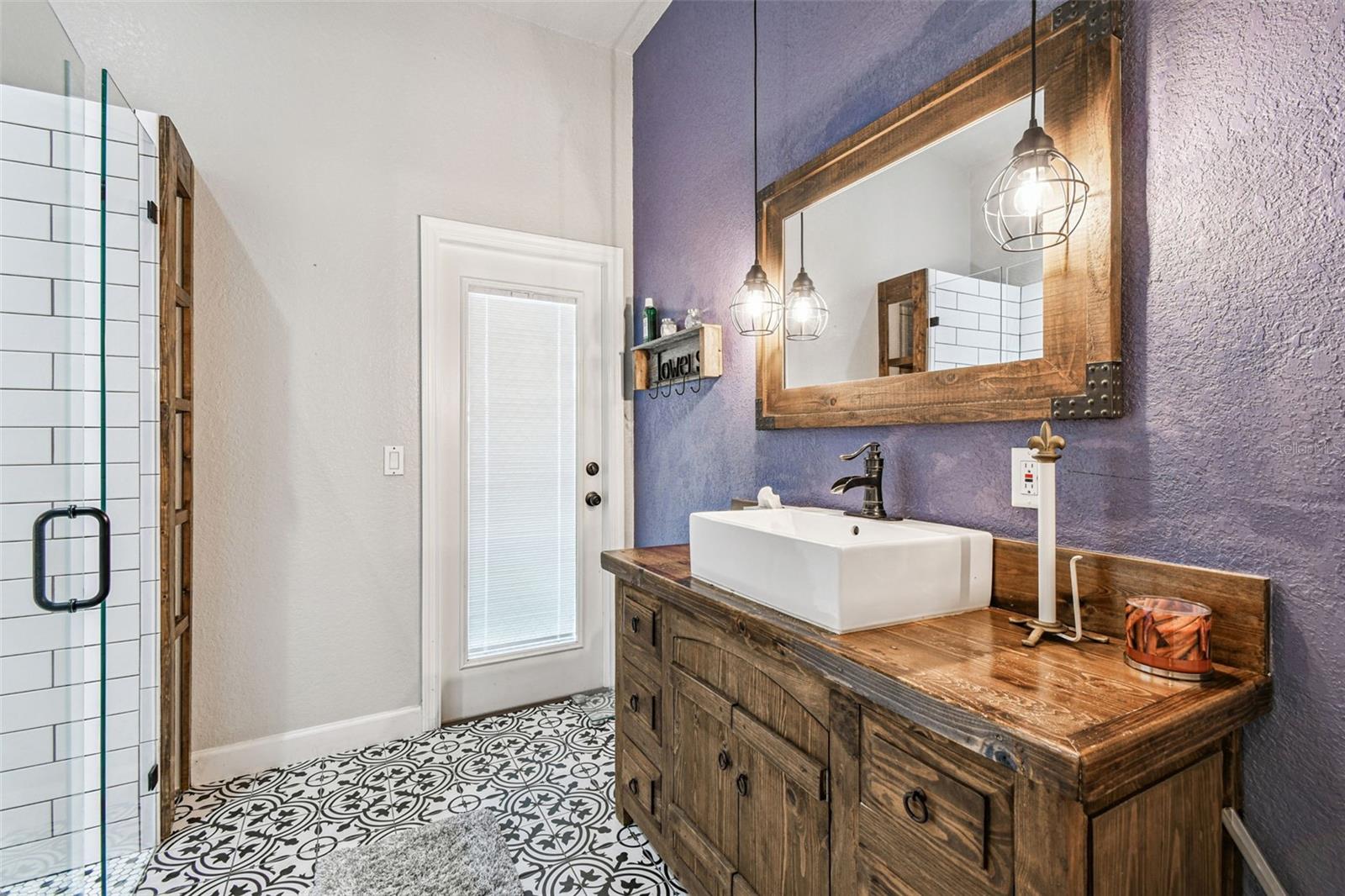 Image 26 of 42 For 2331 Chesterfield Circle