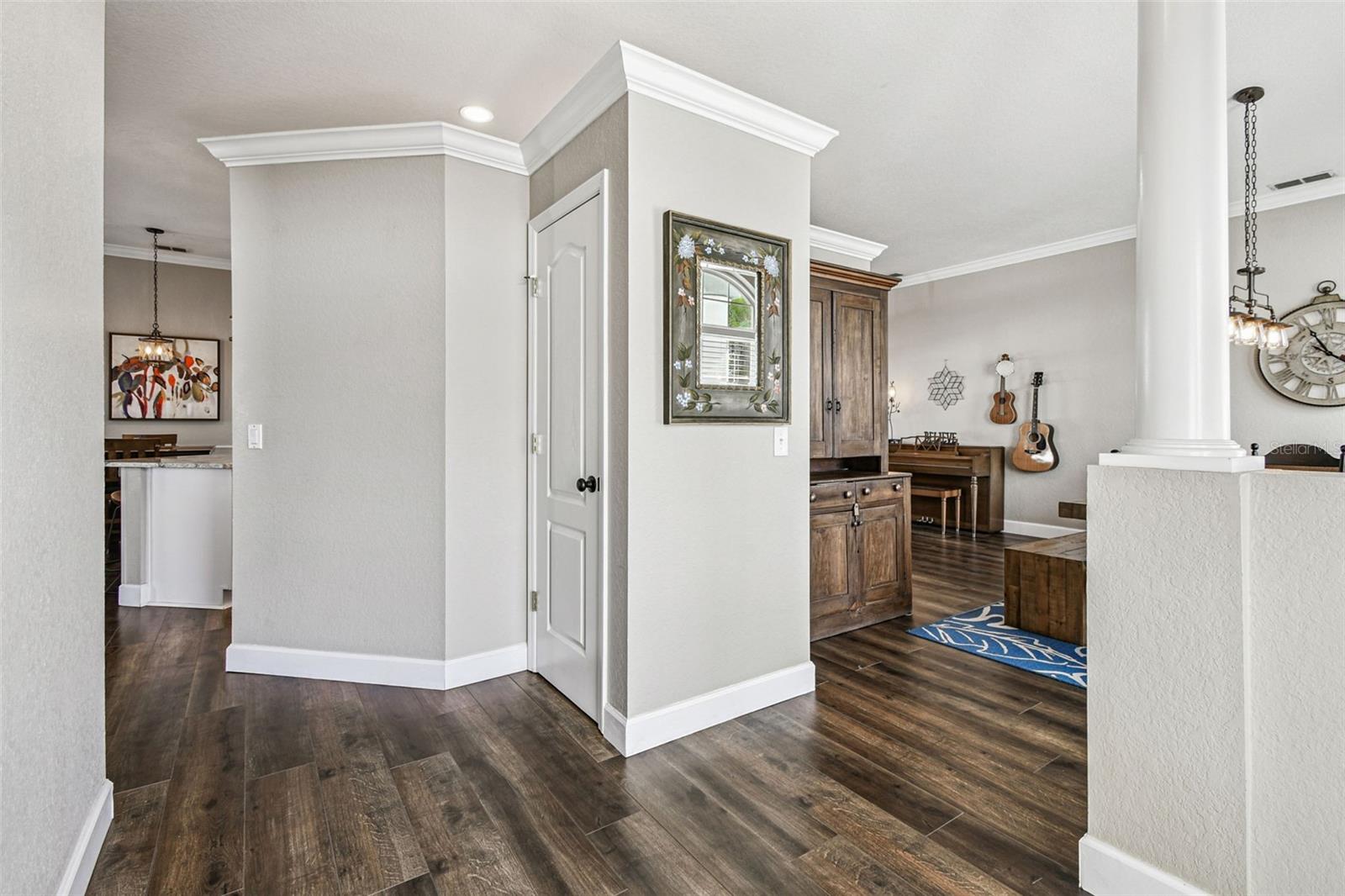 Image 8 of 42 For 2331 Chesterfield Circle