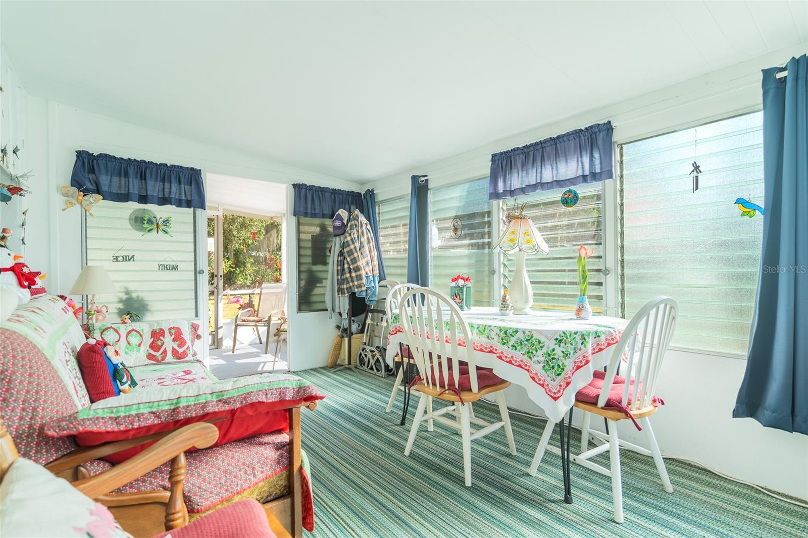 Image 13 of 28 For 28 Basin Street