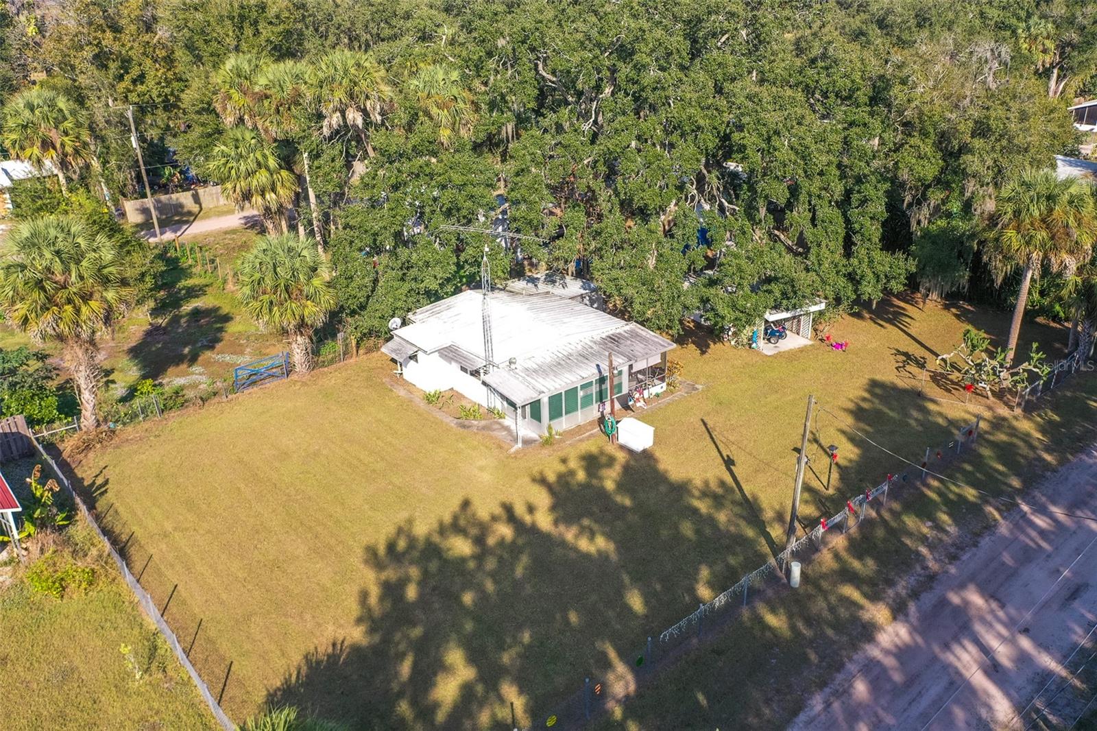 Image 21 of 28 For 28 Basin Street