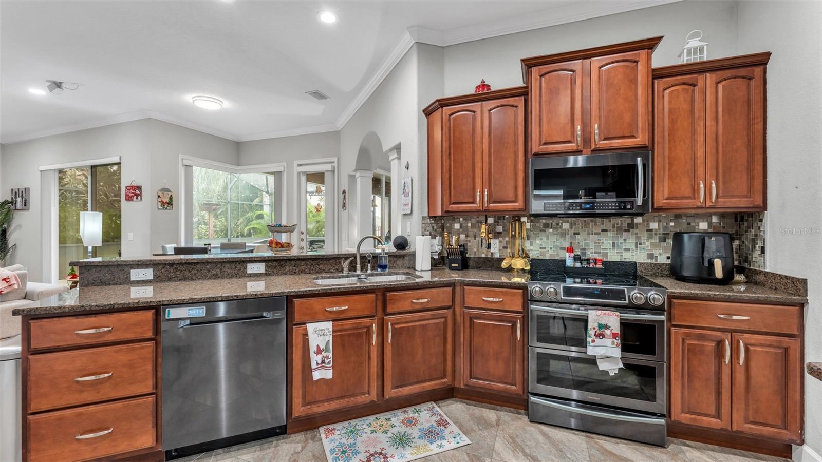 Image 21 of 61 For 227 Viola Drive