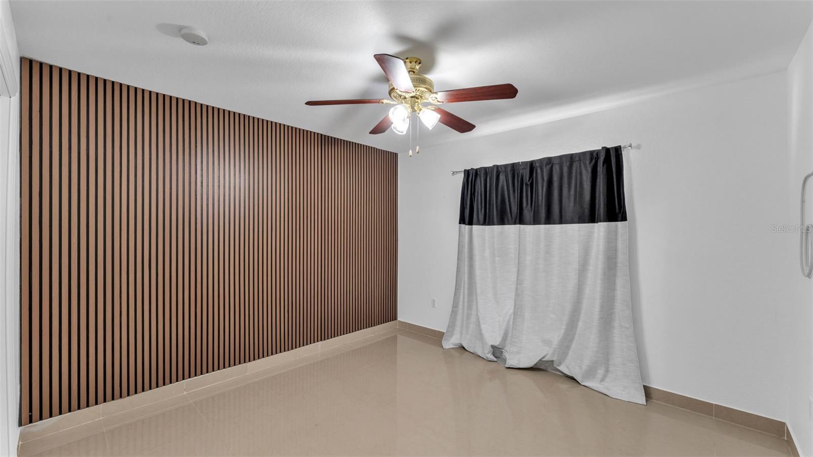 Image 21 of 40 For 587 Drayton Road