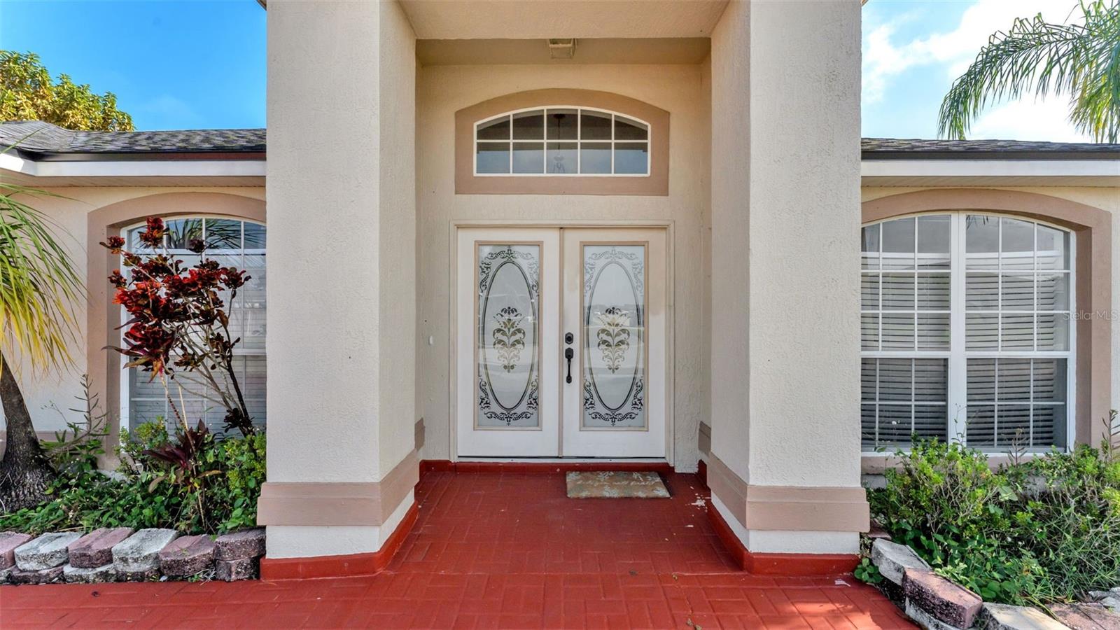 Image 6 of 40 For 587 Drayton Road