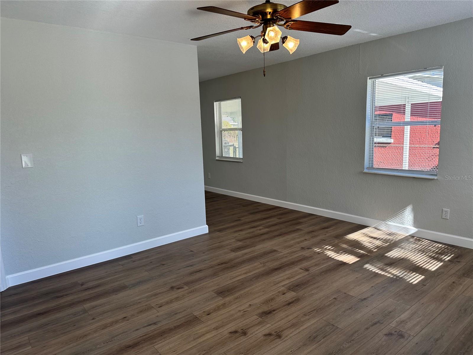 Image 3 of 10 For 2716 Hardin Combee Road