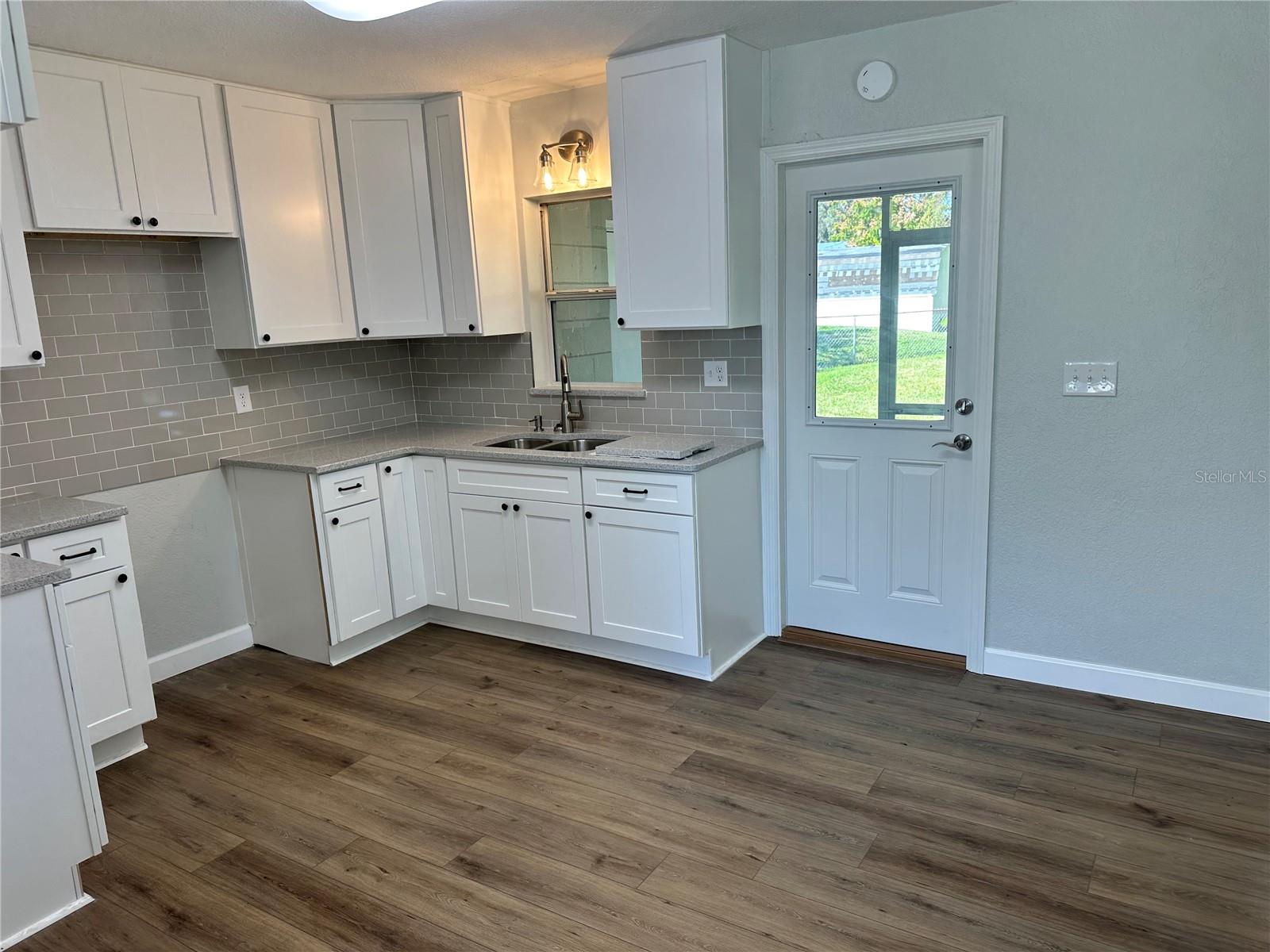 Image 4 of 10 For 2716 Hardin Combee Road