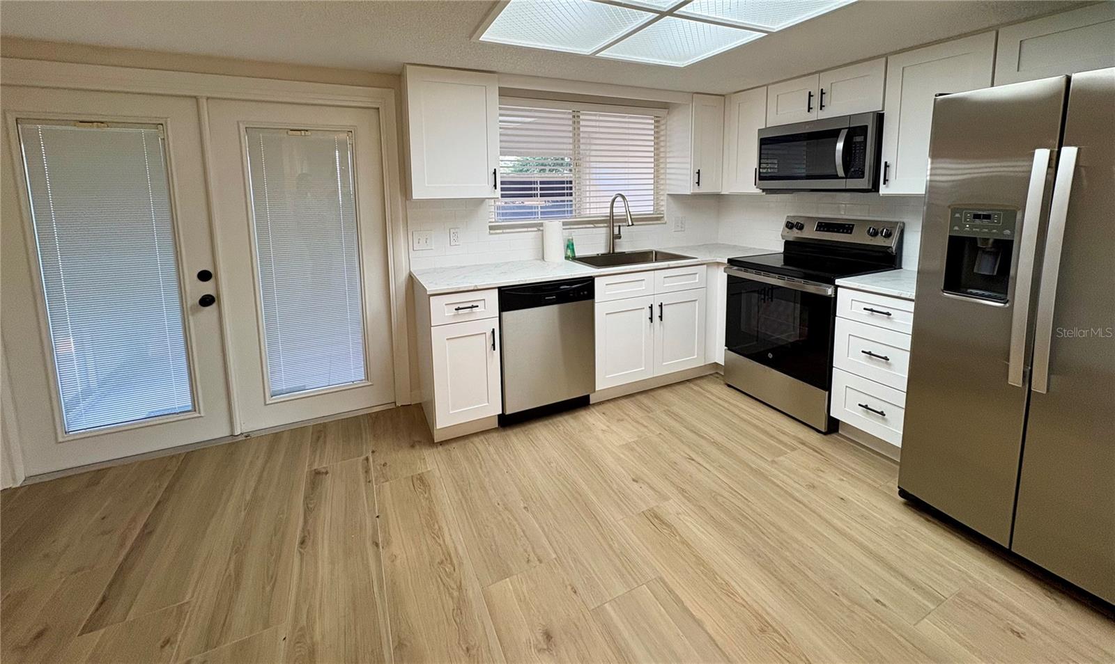 Image 6 of 15 For 1455 Ridge Lake Court