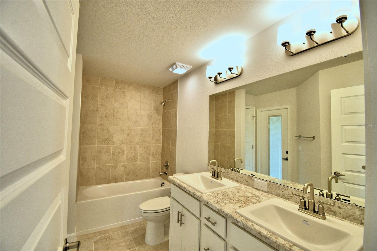 Image 39 of 53 For 1222 Hickory Nut Drive