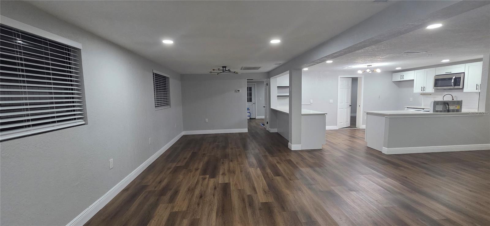 Image 6 of 32 For 1304 Mayflower Drive