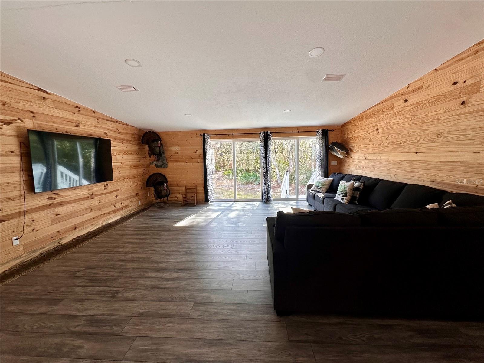 Image 16 of 56 For 4125 Tiger Creek Trl