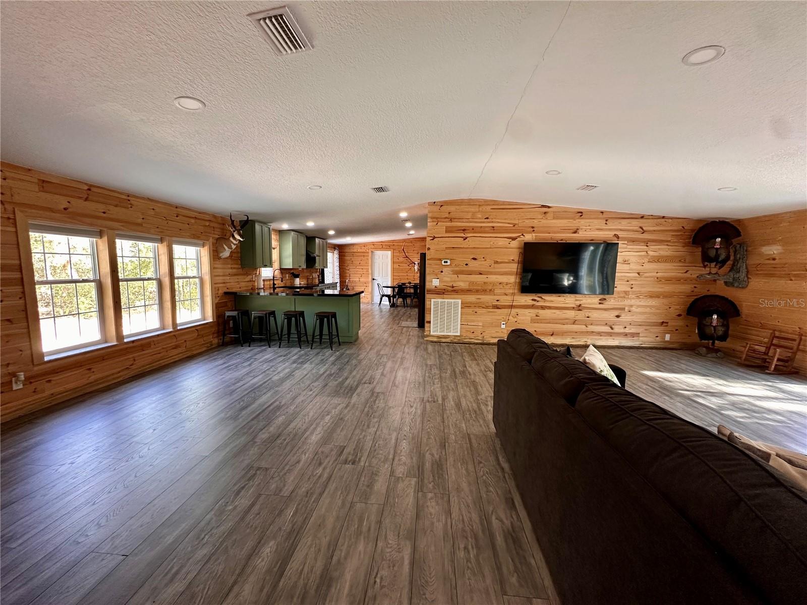 Image 19 of 56 For 4125 Tiger Creek Trl