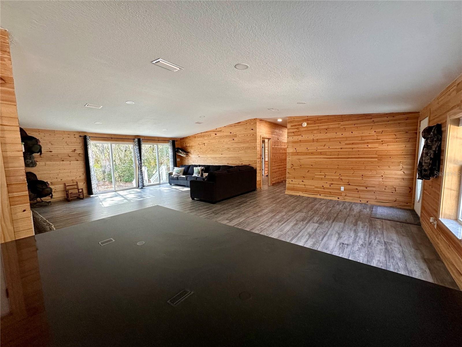 Image 20 of 56 For 4125 Tiger Creek Trl