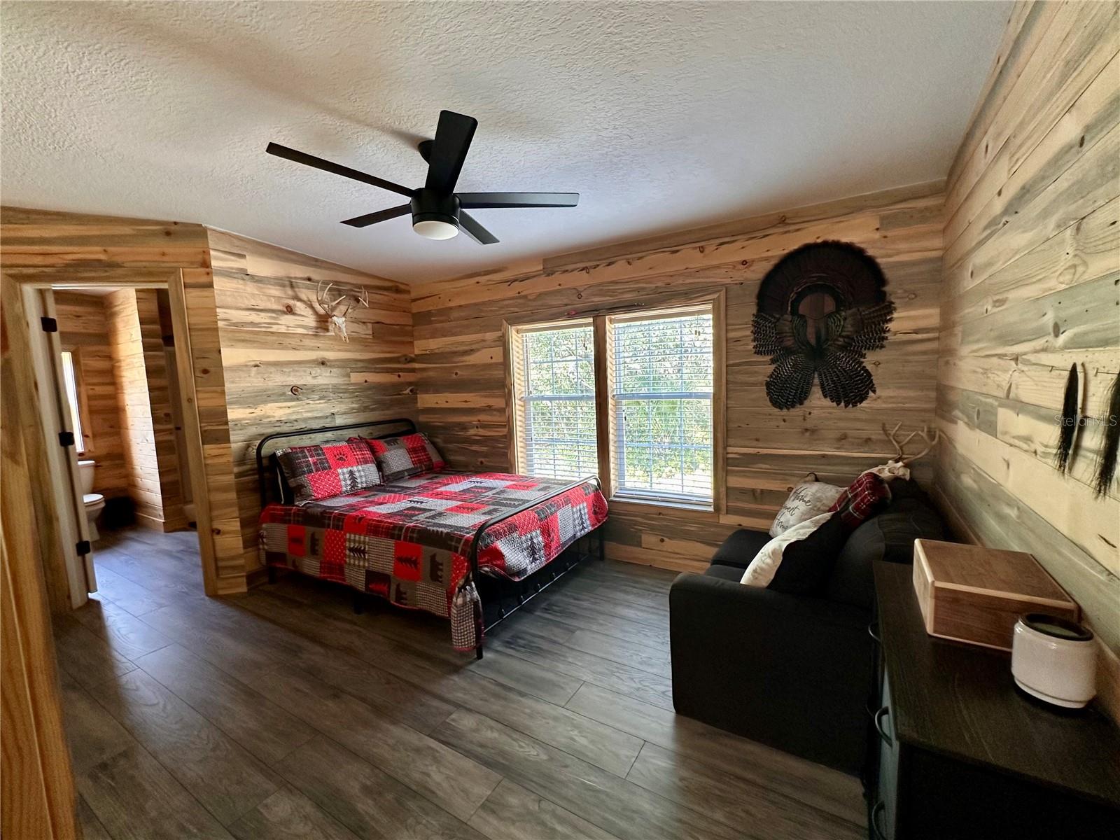 Image 25 of 56 For 4125 Tiger Creek Trl