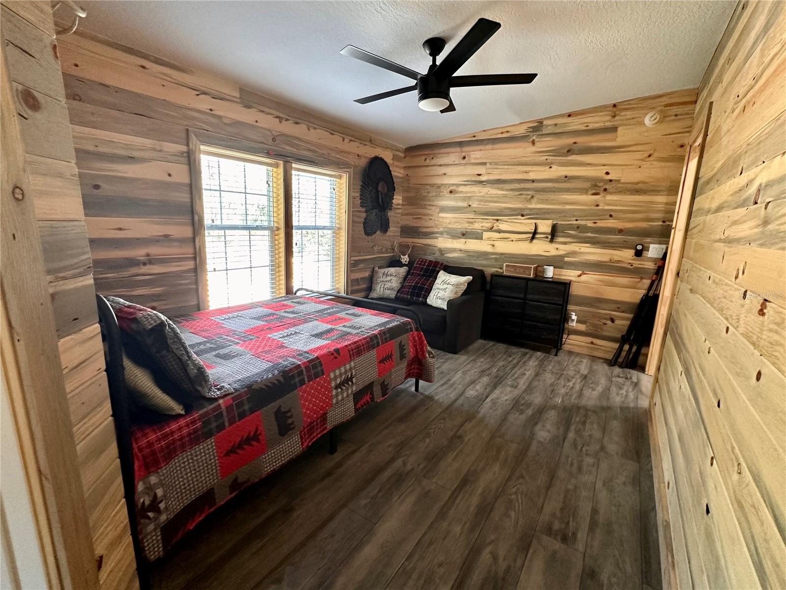 Image 26 of 56 For 4125 Tiger Creek Trl