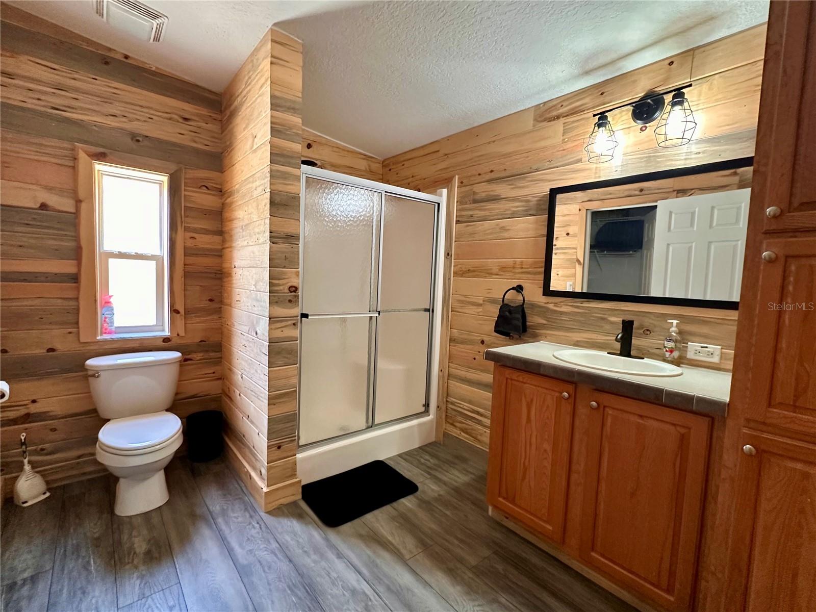 Image 27 of 56 For 4125 Tiger Creek Trl