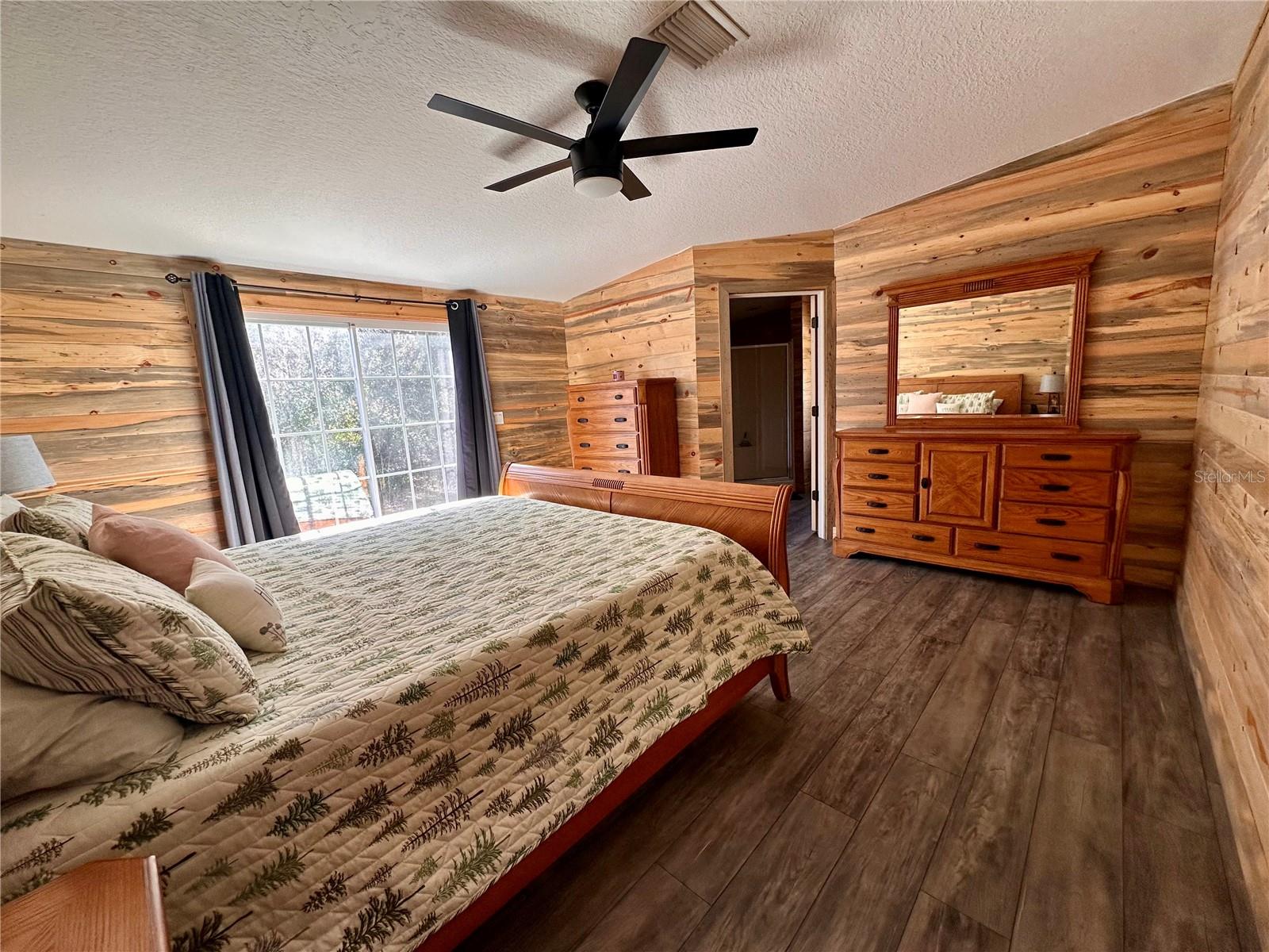 Image 30 of 56 For 4125 Tiger Creek Trl